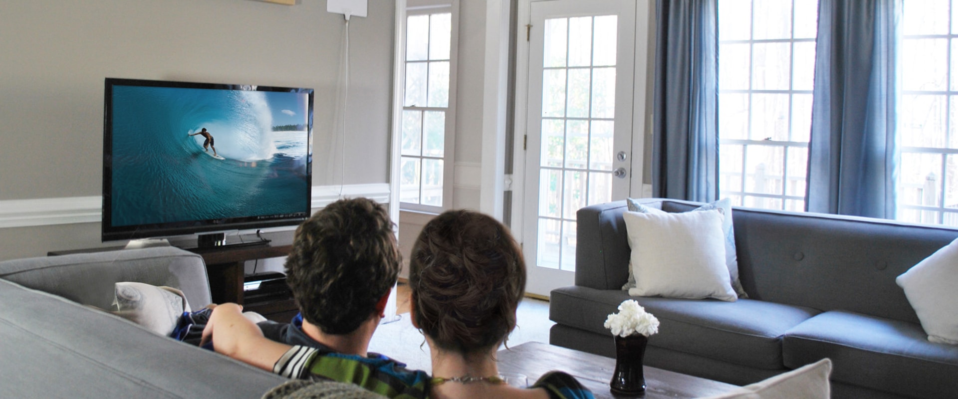 Can local channels be streamed?